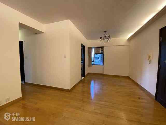 Sai Ying Pun - Island Crest 05