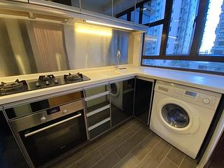 Sai Ying Pun - Island Crest 06