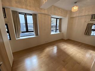 Mid Levels Central - Robinson Heights 03