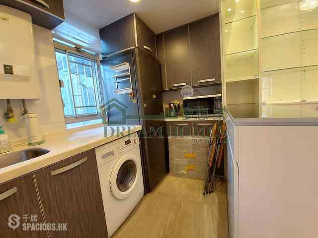 Sai Ying Pun - Golden Phoenix Court 08