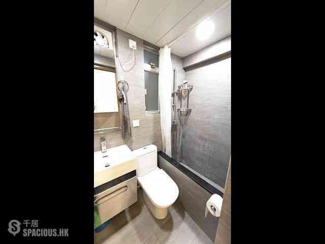 Sheung Wan - 17, Ko Shing Street 07