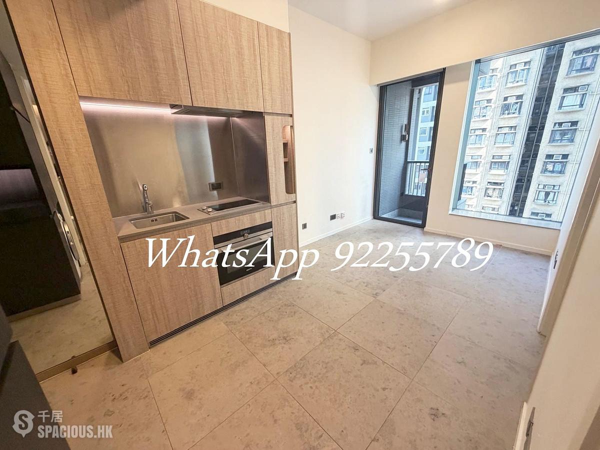 Sai Ying Pun - Bohemian House 01