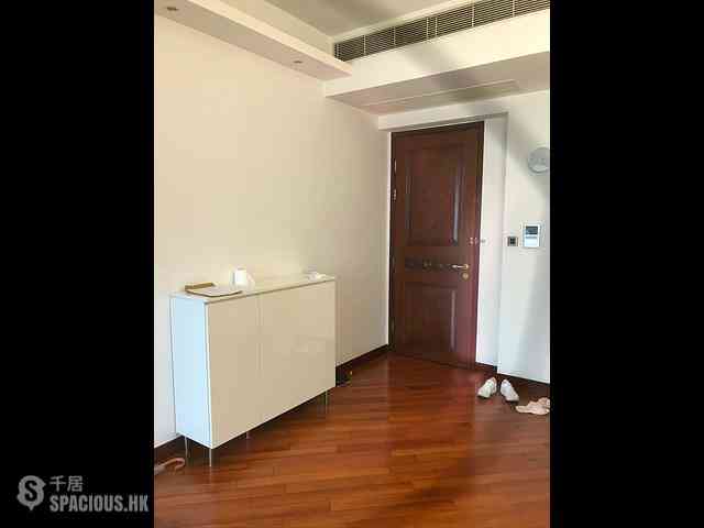 Yau Ma Tei - The Coronation Tower 5 06