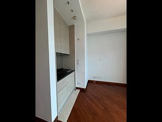 Wan Chai - The Avenue Phase 2 Block 2 02