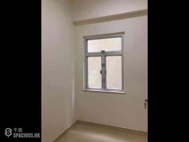 Wan Chai - Ying King Building (Mansion) 06