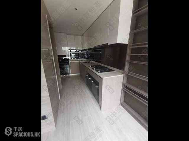 Wong Chuk Hang - The Southside Phase 1 Southland Tower 1A 03