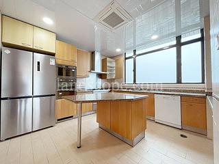 Mid Levels Central - Fairlane Tower 08