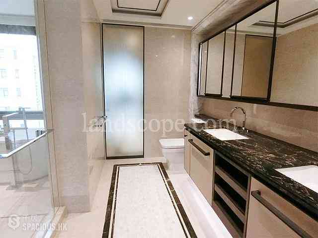 Mid Levels Central - 3, MacDonnell Road 06