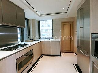 Mid Levels Central - 3, MacDonnell Road 07