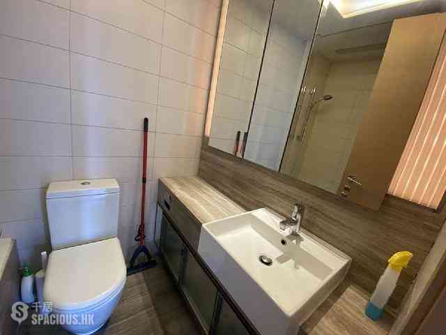 Sai Ying Pun - Island Crest 08