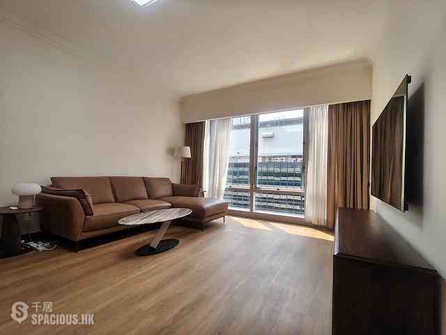 Wan Chai - Convention Plaza Apartments 02