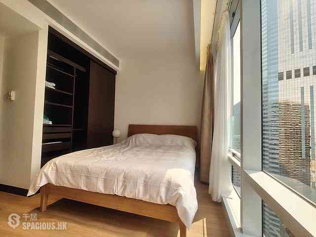 Wan Chai - Convention Plaza Apartments 05