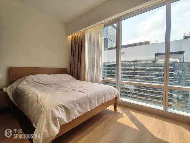 Wan Chai - Convention Plaza Apartments 06