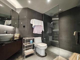 Wan Chai - Convention Plaza Apartments 09