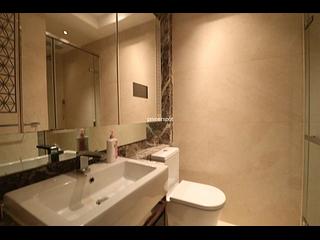 Wan Chai - The Avenue Phase 2 03