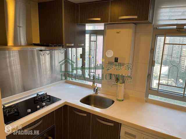 Sai Ying Pun - Golden Phoenix Court 07