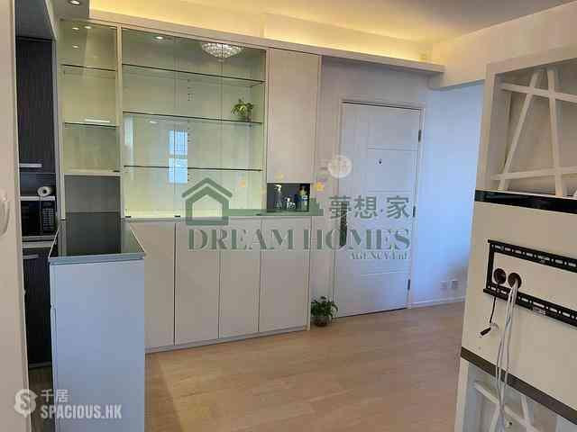 Sai Ying Pun - Golden Phoenix Court 03