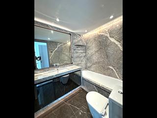 Wong Chuk Hang - The Southside Phase 3B Blue Coast Tower 1B 07