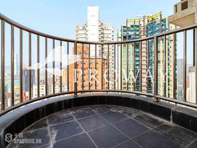 Mid Levels Central - Elegant Terrace 03