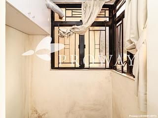 Mid Levels Central - Elegant Terrace 12