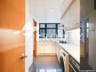 Mid Levels West - 80 Robinson Road 08