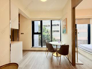 Sai Ying Pun - The Queens 03