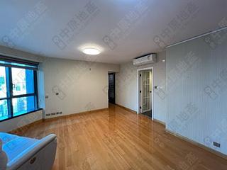 Mid Levels West - 80 Robinson Road 02
