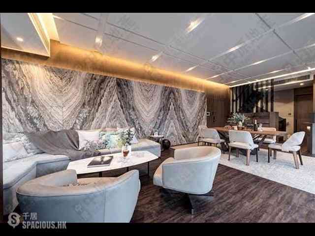 Soho - Centrestage 04