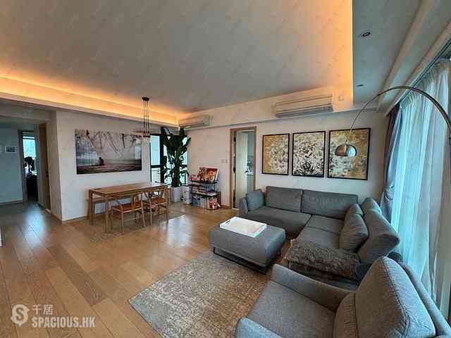 Sai Ying Pun - Centre Place 02