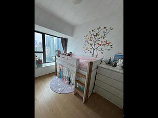 Sai Ying Pun - Centre Place 04