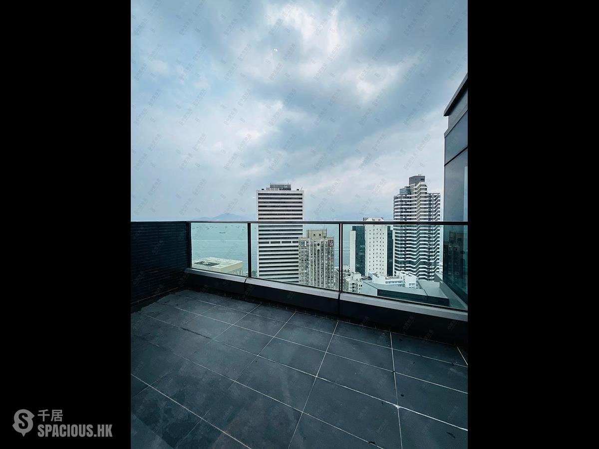 Shek Tong Tsui - Novum West 01