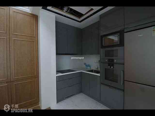 Wan Chai - The Avenue Phase 2 04