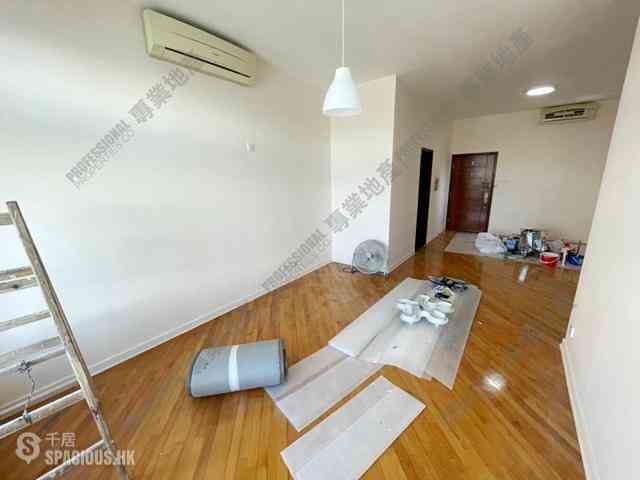 Mid Levels Central - Scenecliff Block 2 02