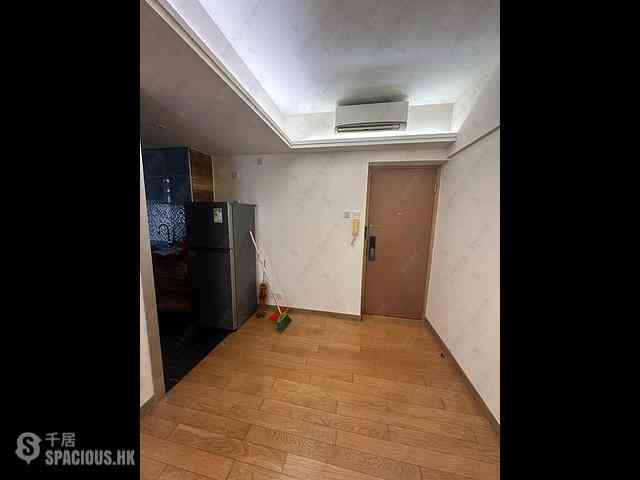 Wan Chai - Tonnochy Towers Block A 03