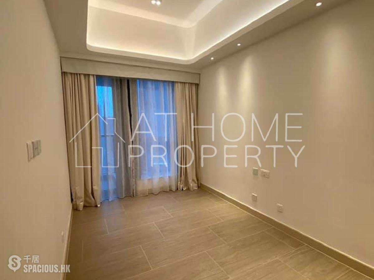 Mid Levels Central - Townplace Soho 01