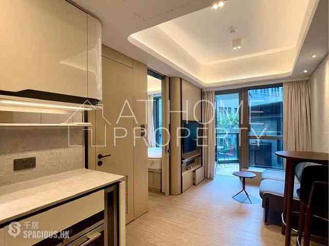 Mid Levels Central - Townplace Soho 01