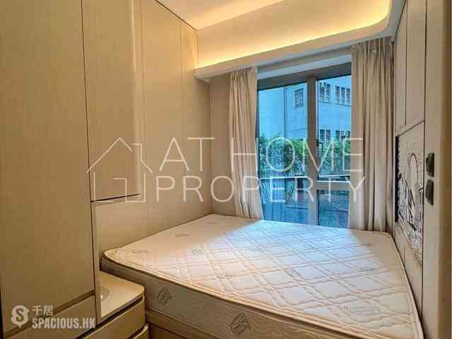 Mid Levels Central - Townplace Soho 02