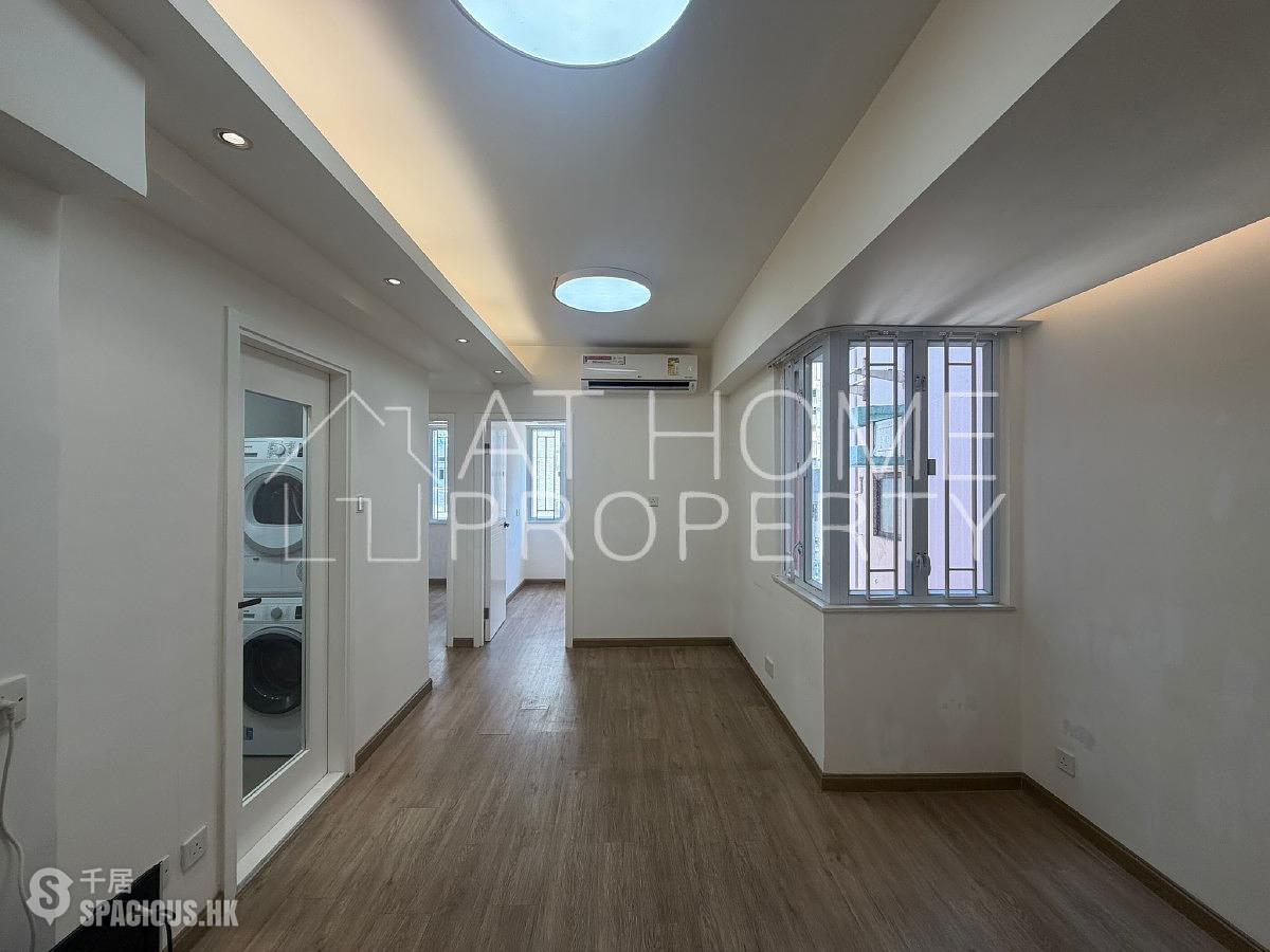 Sheung Wan - Welland Building 01