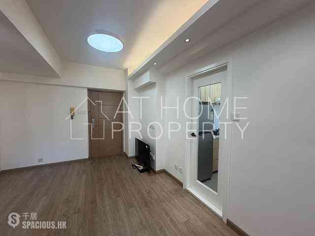 Sheung Wan - Welland Building 02
