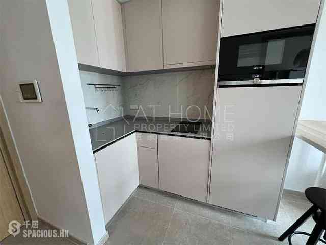 Sai Ying Pun - No.8 Hing Hon Road (Resiglow-Bonham) 04