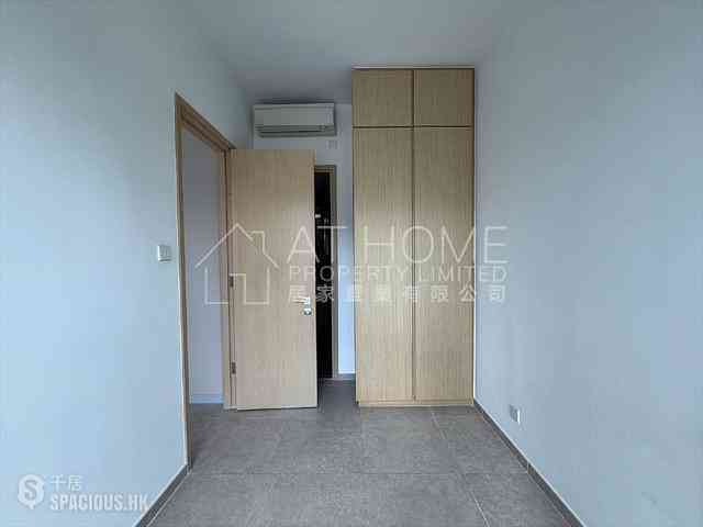 Sai Ying Pun - No.8 Hing Hon Road (Resiglow-Bonham) 05