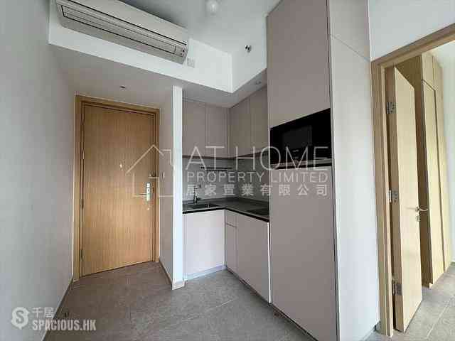 Sai Ying Pun - No.8 Hing Hon Road (Resiglow-Bonham) 06