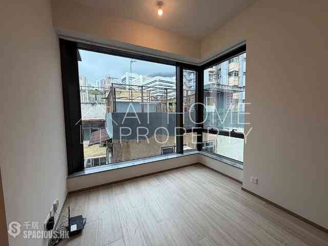 Shek Tong Tsui - The Hilltop 02
