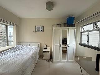 Mid Levels Central - Windsor Court 04
