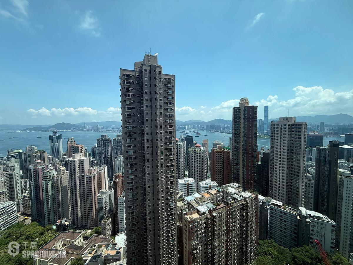 Mid Levels West - Imperial Court Block C 01