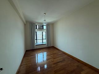 Mid Levels West - Imperial Court Block C 03