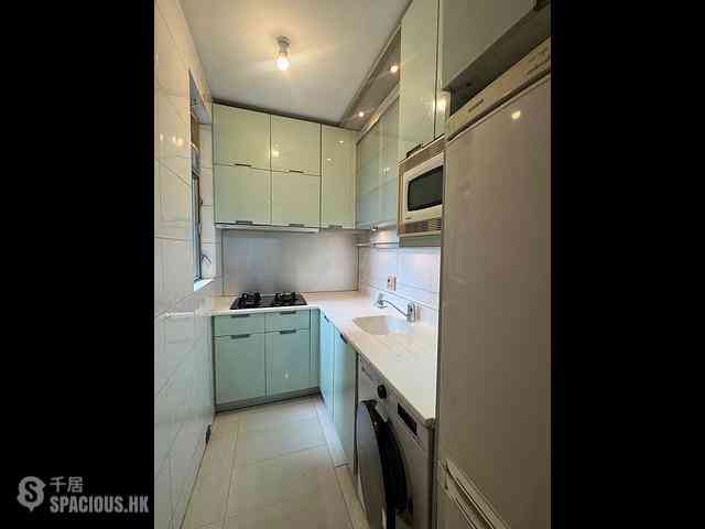 Tung Chung - Coastal Skyline 01