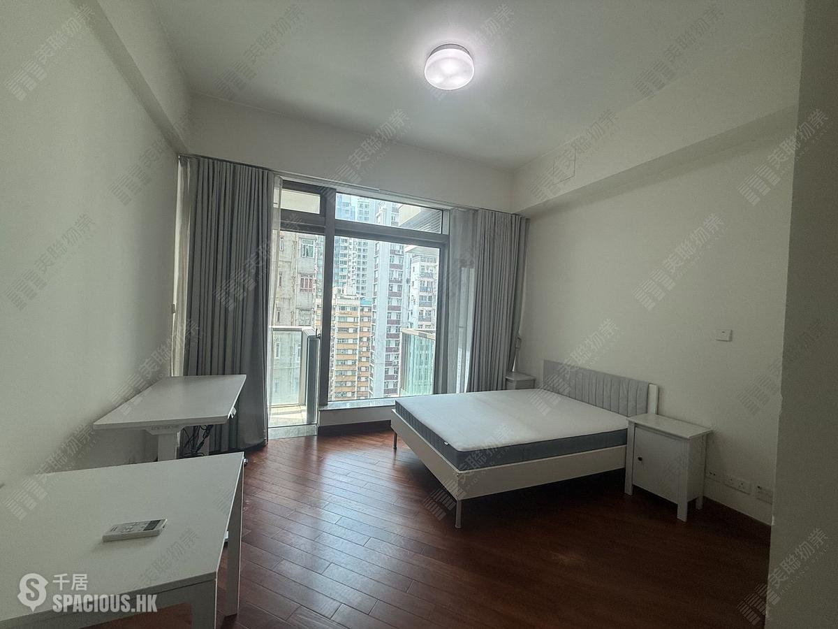 Wan Chai - The Avenue Phase 2 Block 2 01