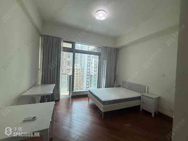 Wan Chai - The Avenue Phase 2 Block 2 01