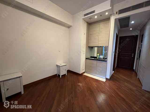 Wan Chai - The Avenue Phase 2 Block 2 03